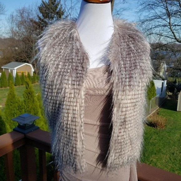 Faux Fur Vest Taupe Tan Variegated Vegan VSCO Juniors Sz M - Picture 3 of 10